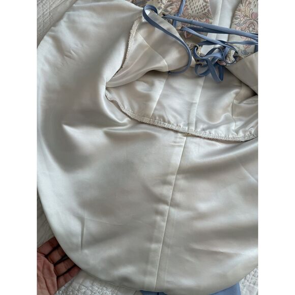 Handmade Marie Antoniette costume/cosplay - Picture 10 of 12